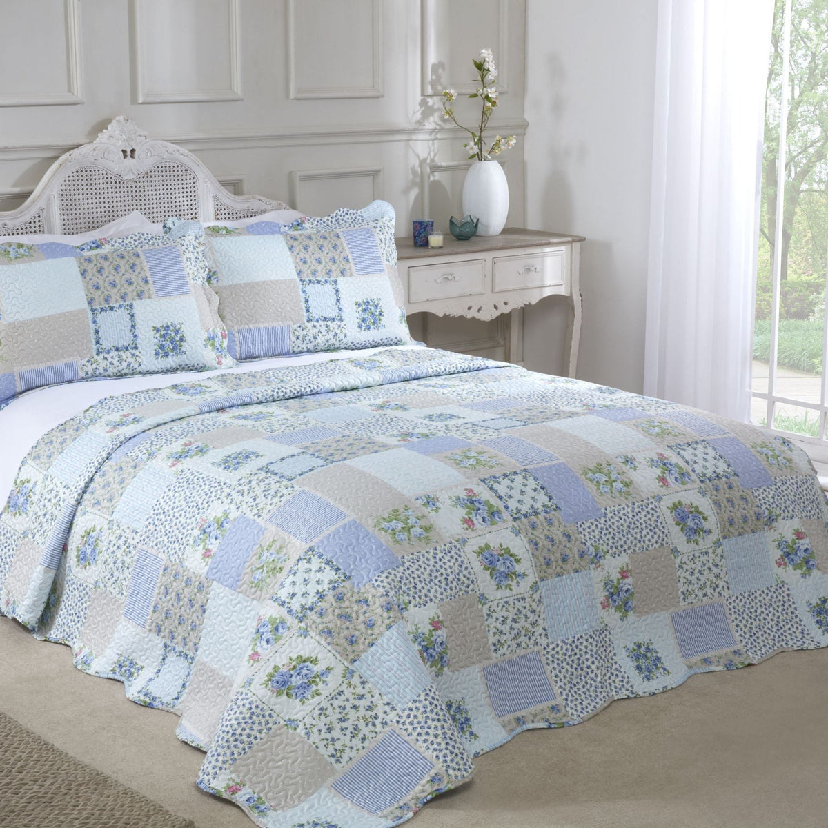 Blue Cotswold Quilted Patchwork Bedspread Set