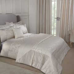 Duchess Cream Embellished Jacquard Quilted Bedspread Set